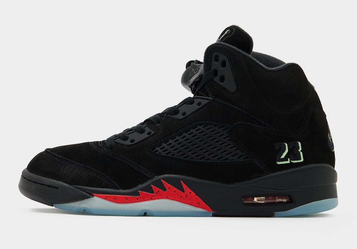 Air-Jordan-5-Halloween-Yantax