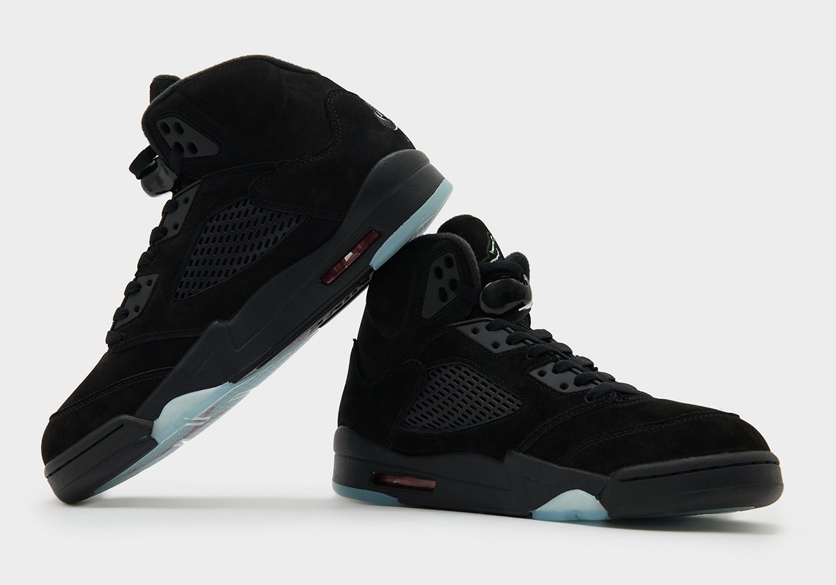 Air-Jordan-5-Halloween-Yantax