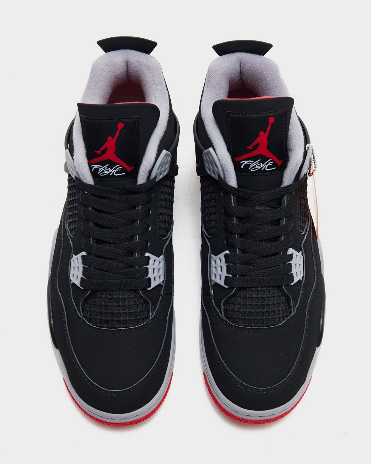 Air-Jordan-4-Bred-2026-yantax