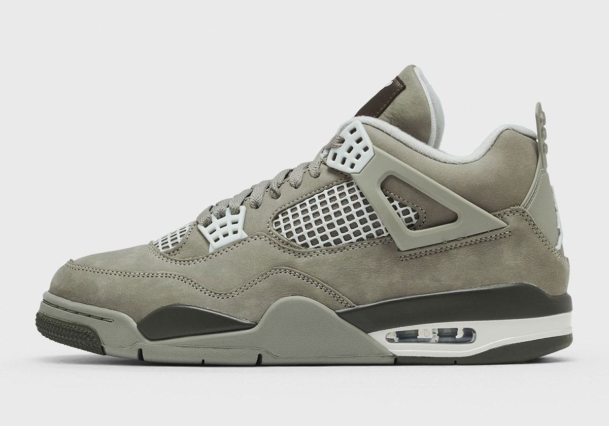 Jordan 4 Light Army Ja5911 320 1