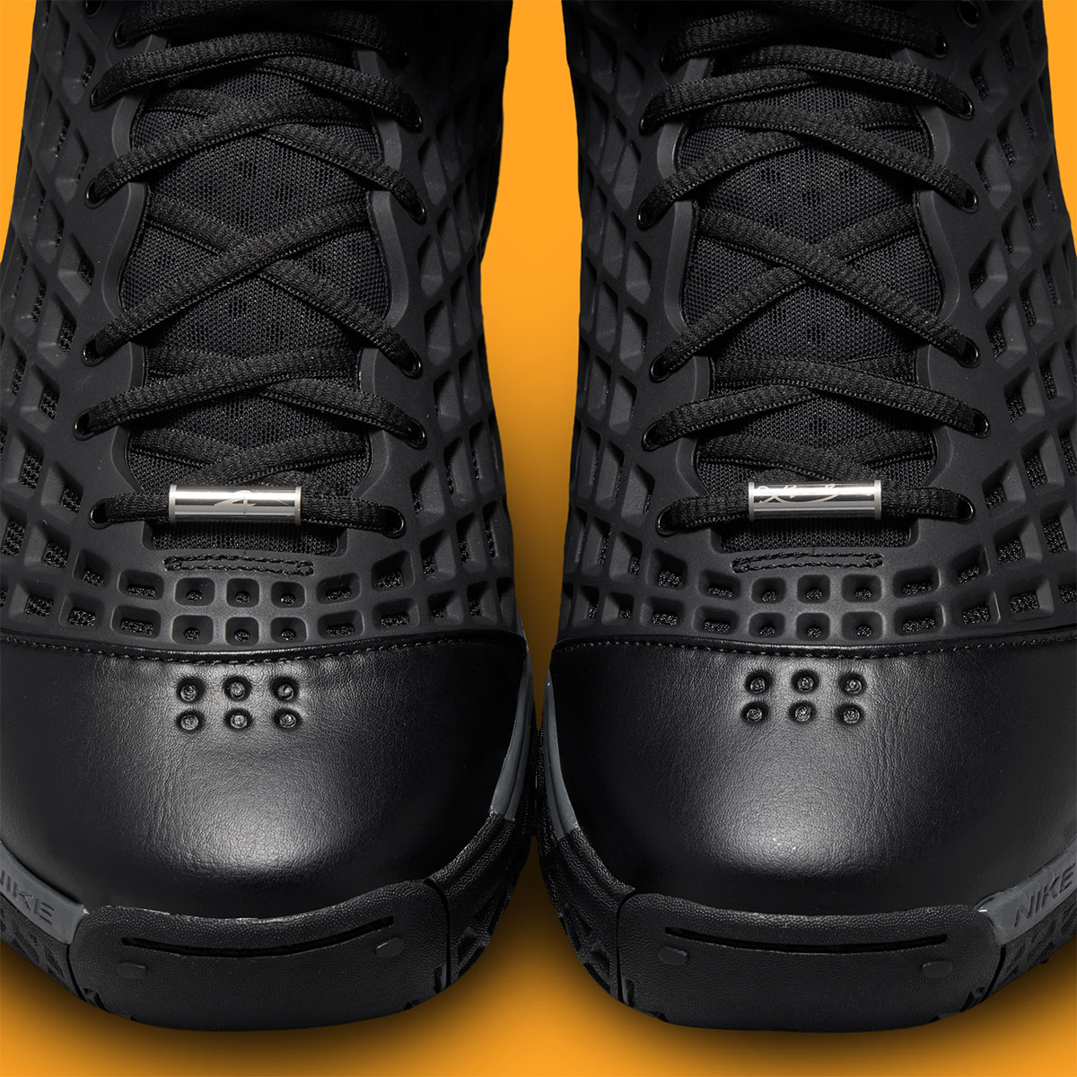 Kobe 3 Orca Iq5340 001 10