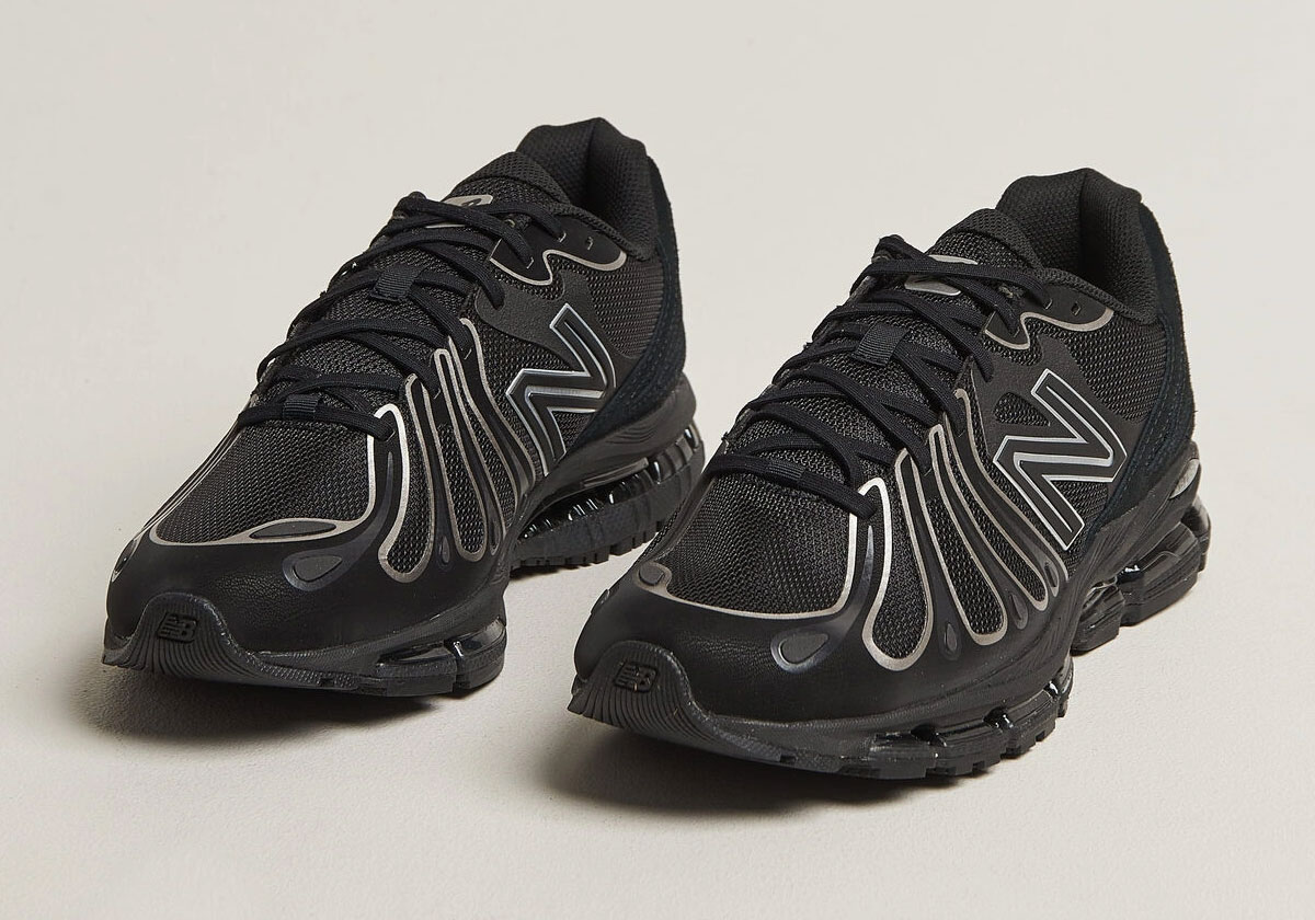 The New Balance 1890 Checks Off "Black/Silver"