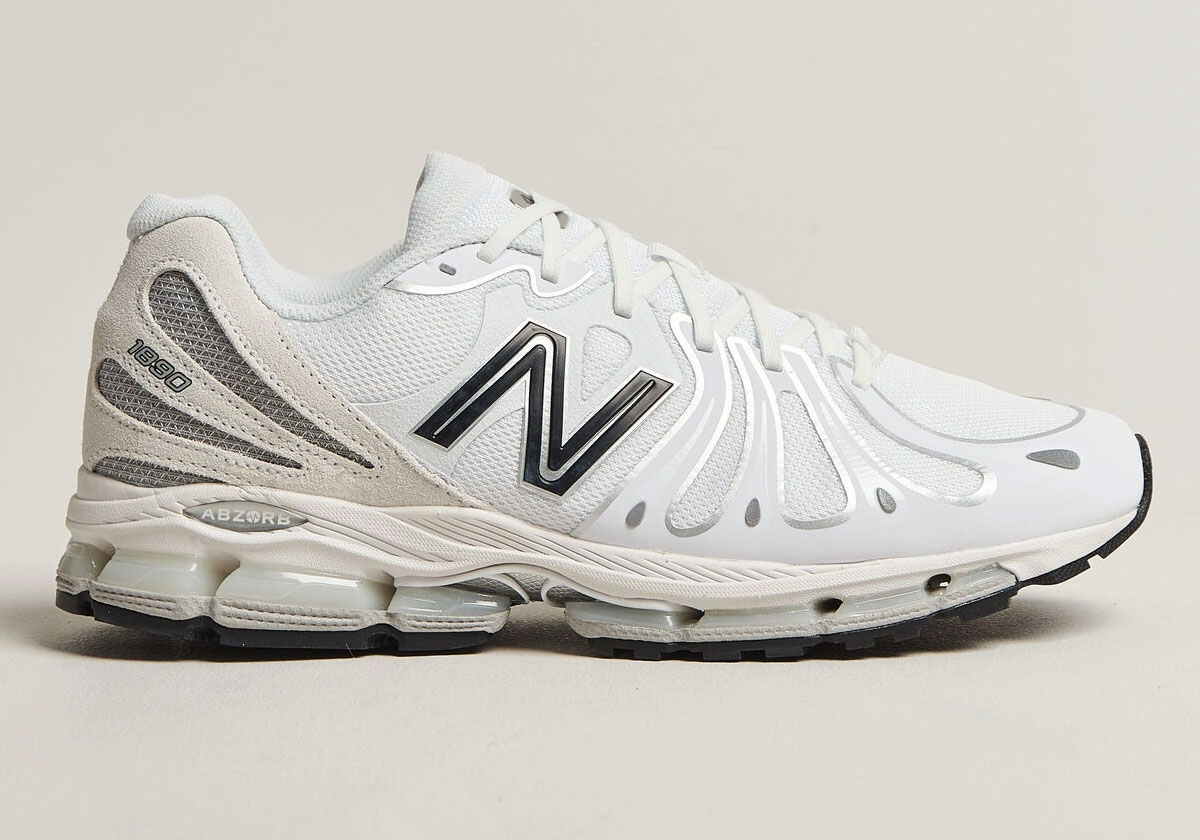 The New Balance 1890 Embraces Calm White And Black