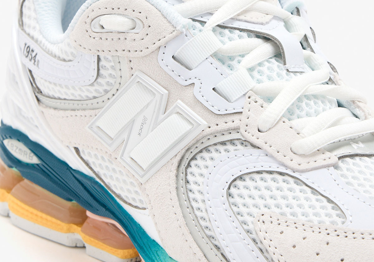 The New Balance 1954R Presses Ahead With A “Tropical” Two-Pack
