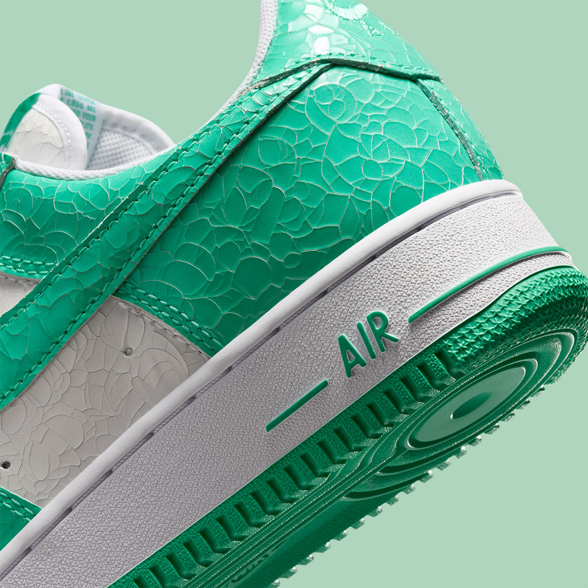 Nike Air Force 1 Low 01 Crackled Patent Leather Green Ja0248 001 2