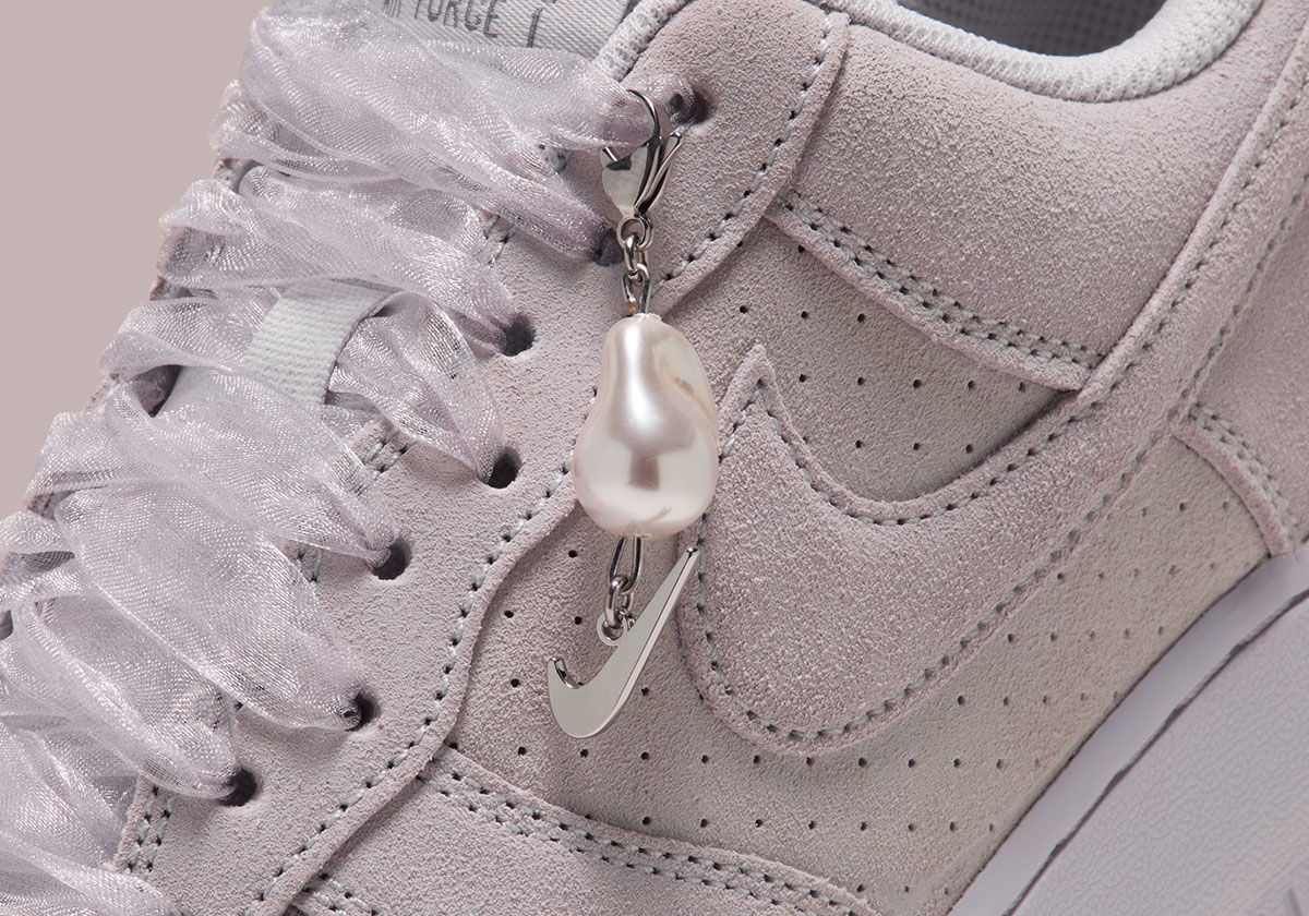 The Nike Air Force 1 Low Continues Its Charmed Life In "Vast Grey"