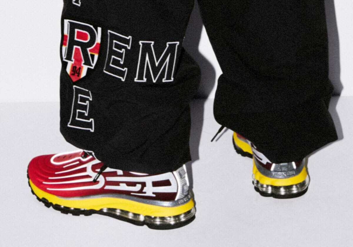 First Look At The Supreme x Nike Air Max 2000