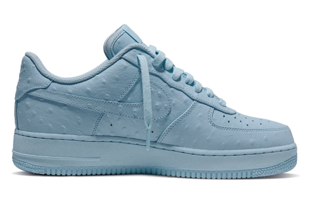 travis-scott-air-force-1-ice-blue-interior-yantax
