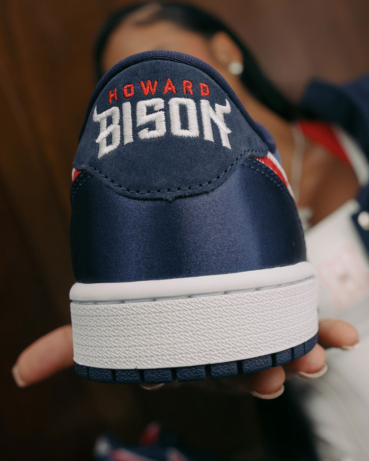 Air Jordan 1 Retro Low Og Howard Bison Ix8478 410 3