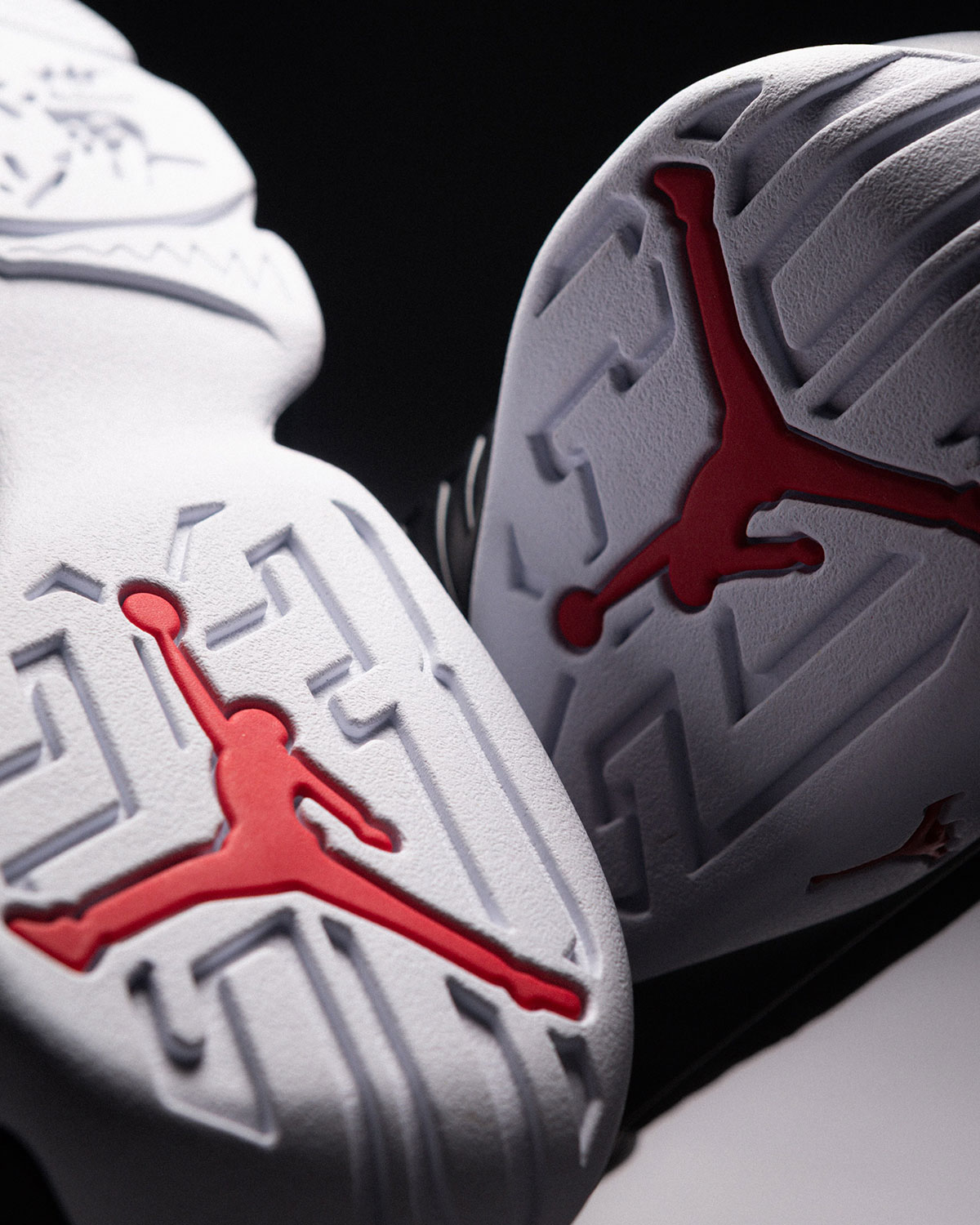 Air Jordan 9 Space Jam Store List 5