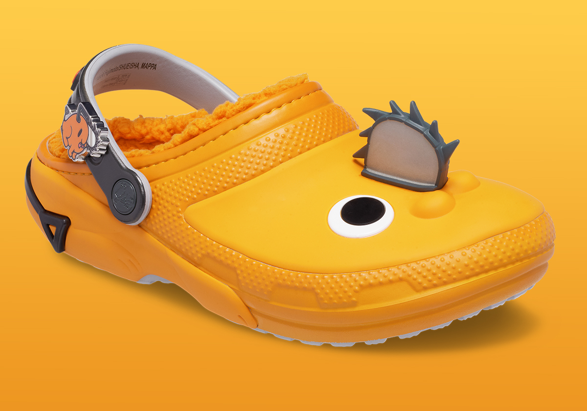 Chainsaw Man Crocs Classic Clog Pochita 4