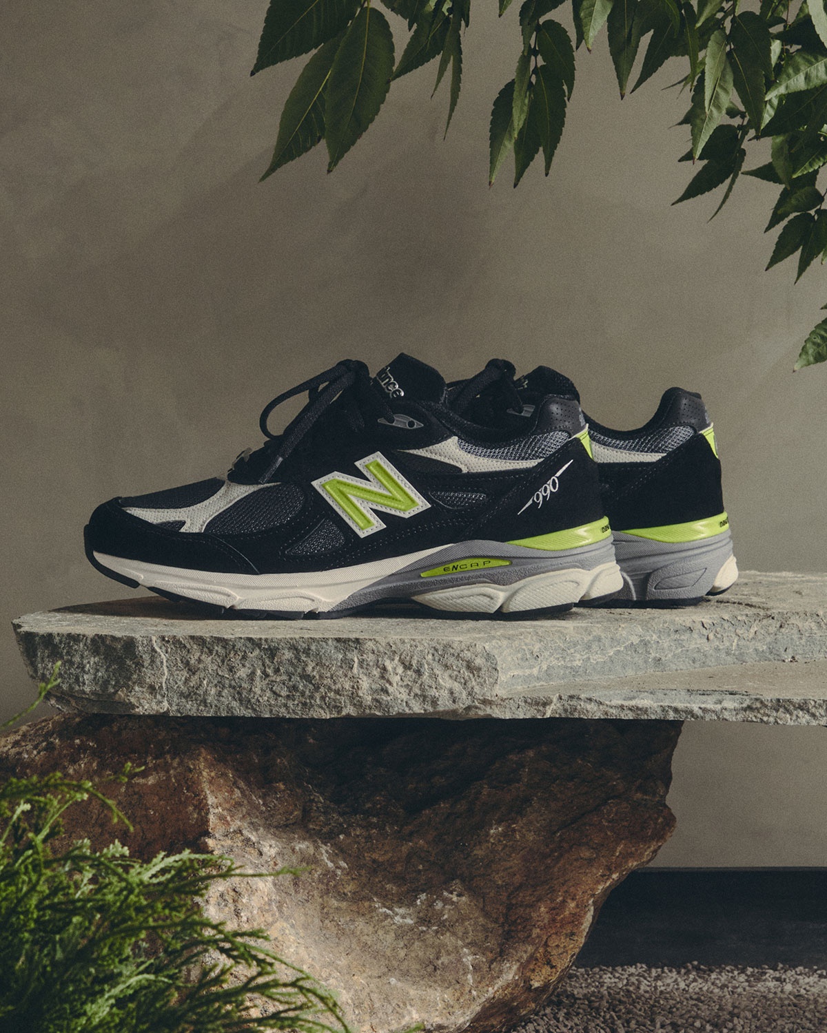 Kith United Arrows New Balance 990v3 Black Green 1