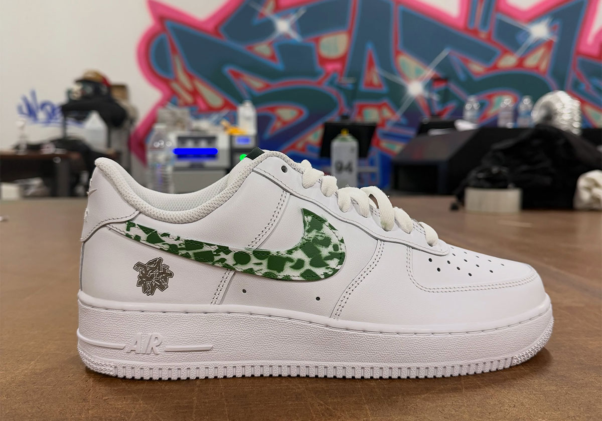 LAAMS And Stash Team Up For A Nike Air Force 1 For ComplexCon