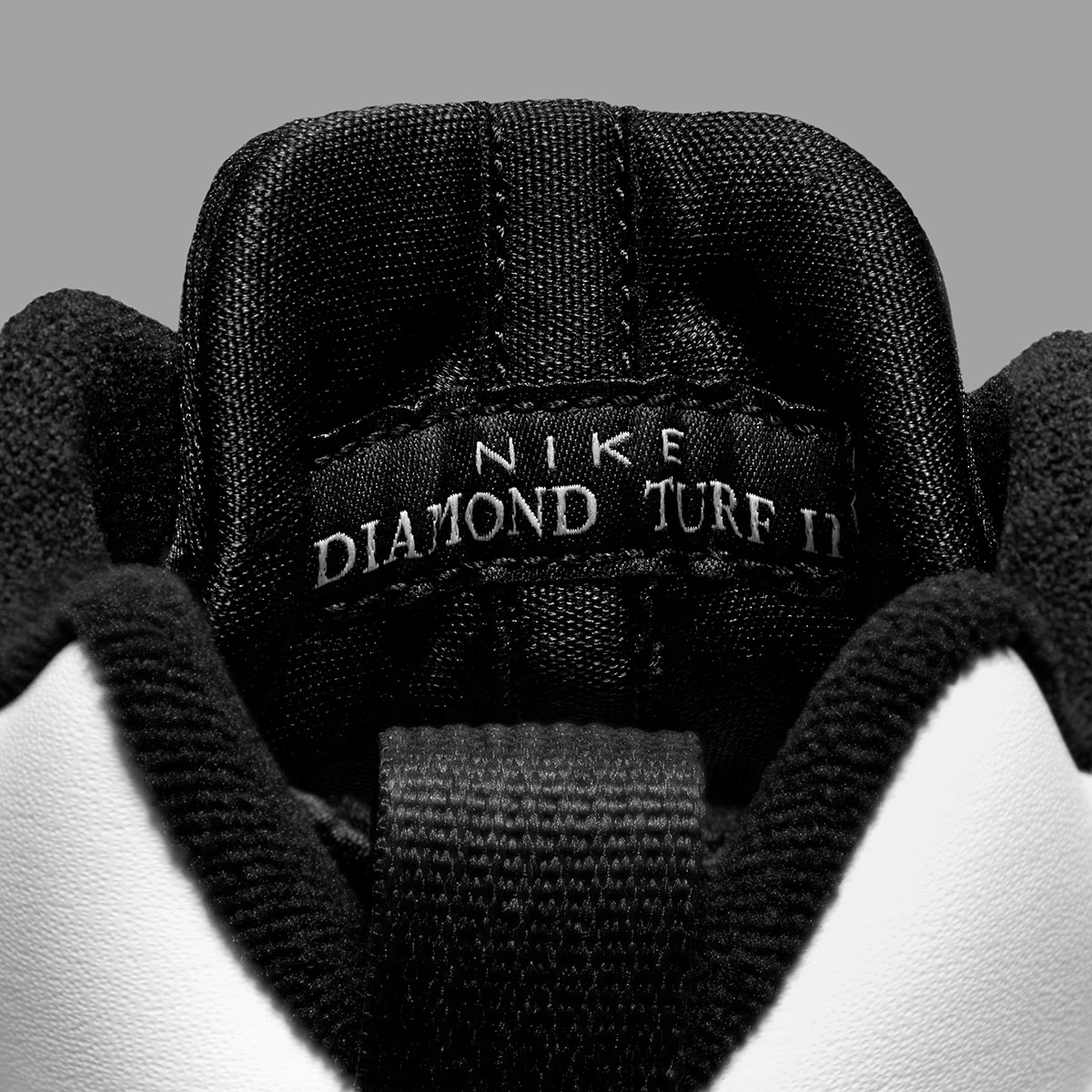Nike Air Diamond Turf 2 White Black Hq2631 100 10