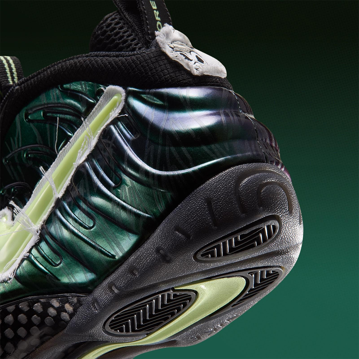 Nike Air Foamposite Pro Mummy Duck Iz7806 001 Release Date 2