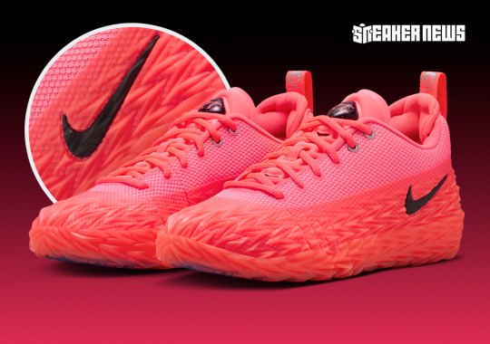 The Nike ST Charge Arrives Flooded In "Punch Red"