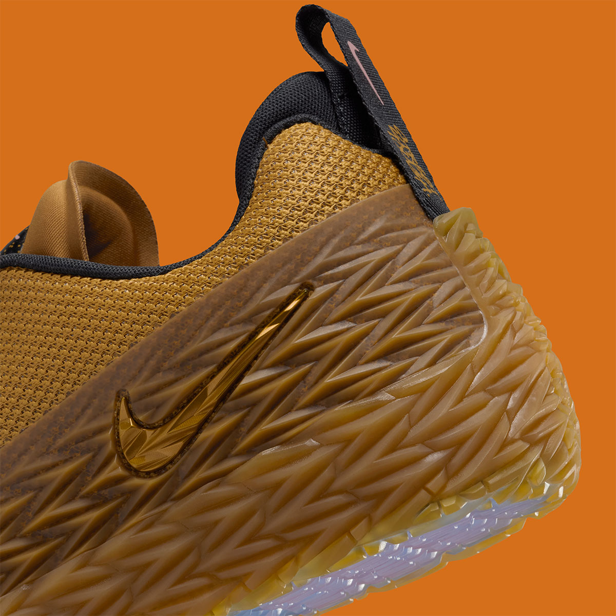 Nike St Charge Wheat Off Noir Bright Crimson Metallic Gold Io8062 700 8