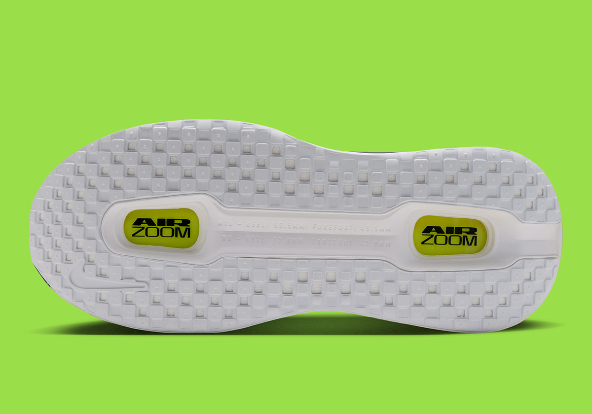 Nike Vomero Premium Black Anthracite Lemon Venom Hq2050 004 4