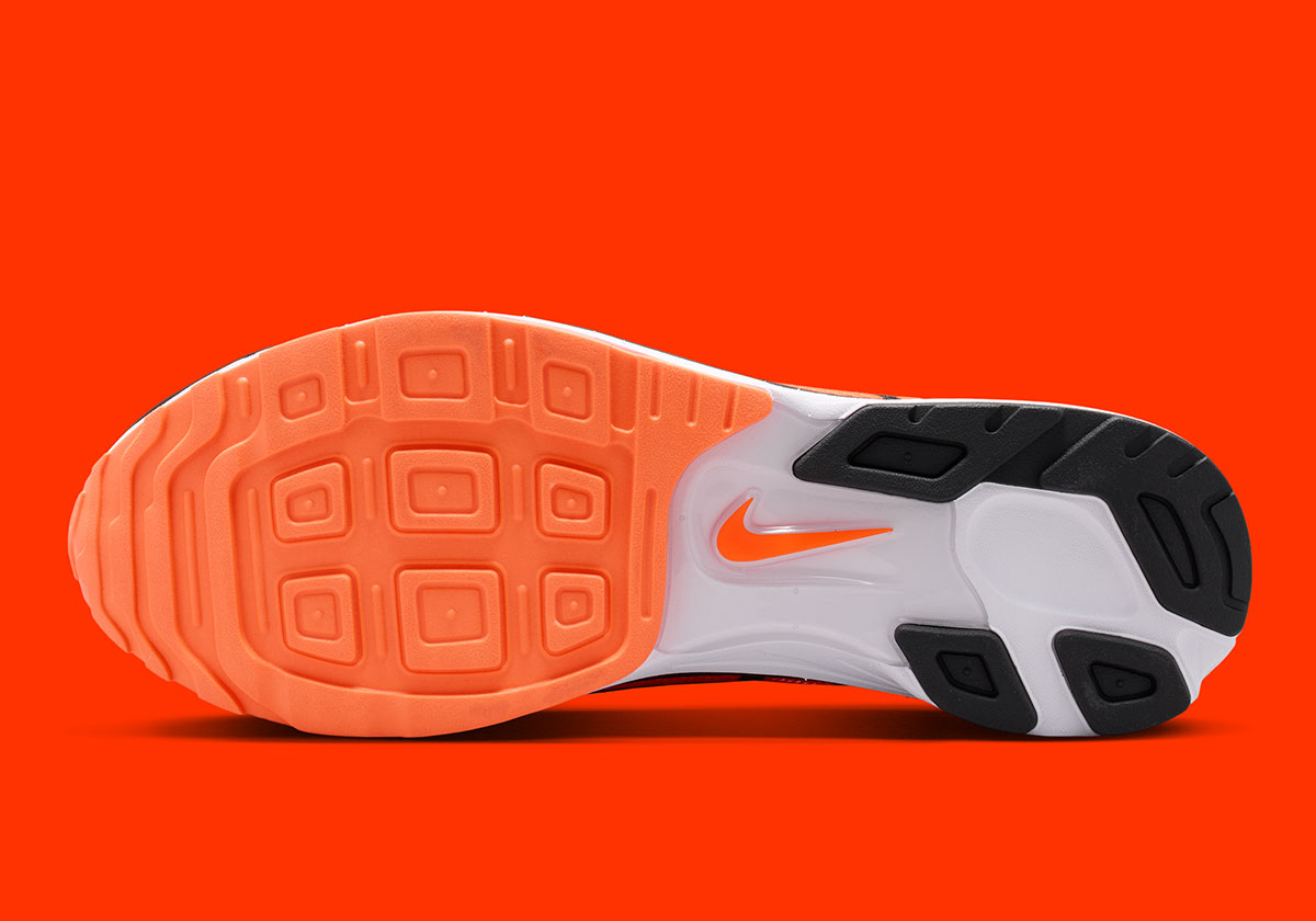 Nike Zoom Streak 3 Total Orange Black White Iq8012 800 3