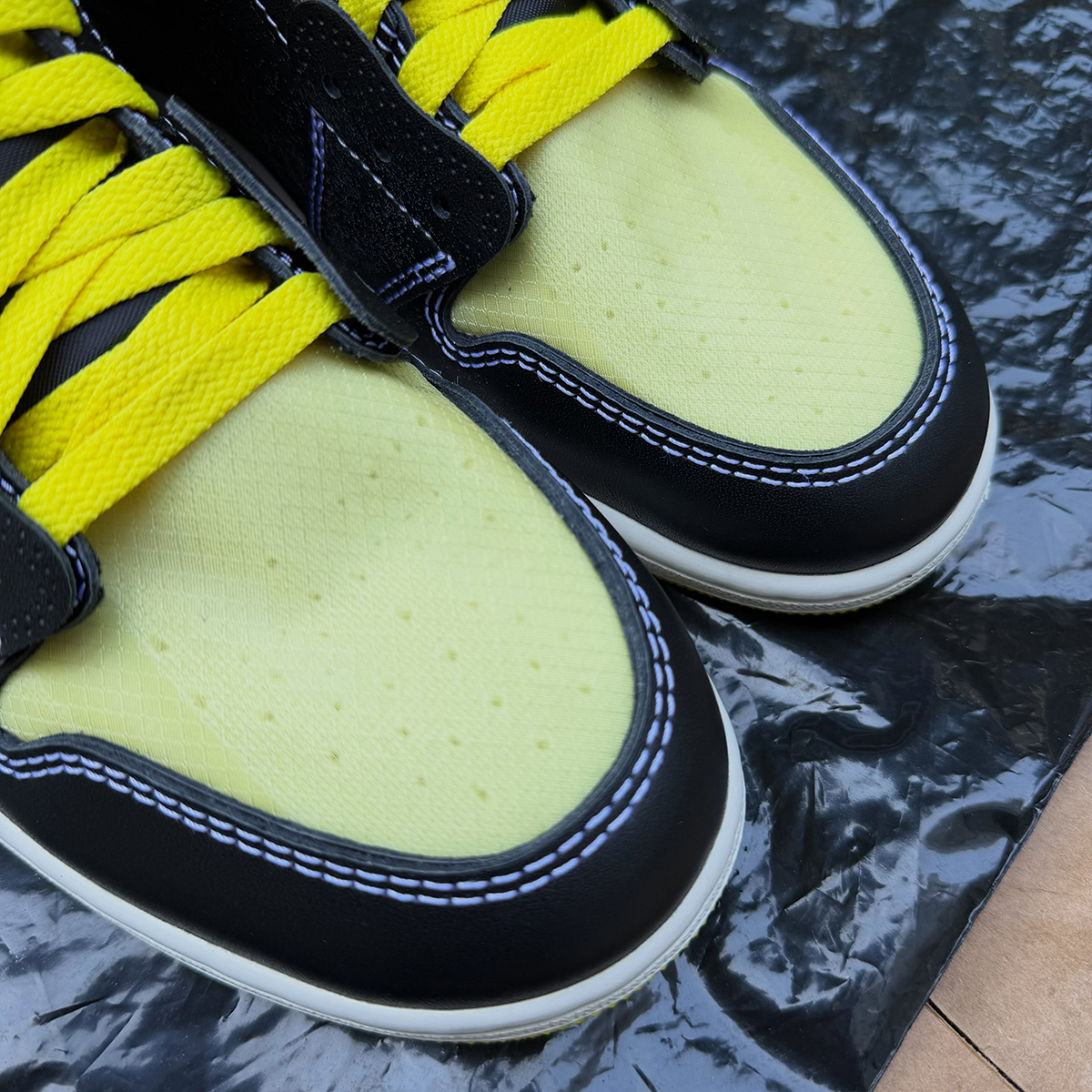 Off White Air Jordan 1 Black Yellow Looksee Sample 6