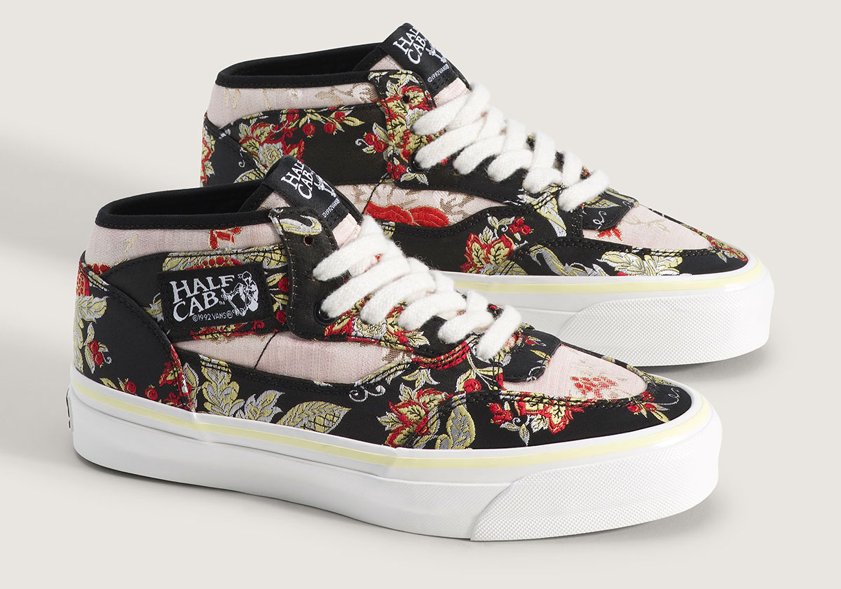 Vans Half Cab 33 Decon Floral Tapestry Vn00110eblk 2