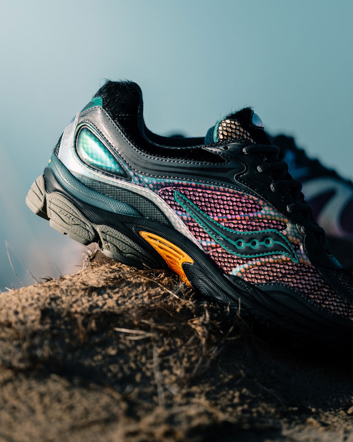 Afew Saucony Progrid Omni 9 Tara Hawk S71049 1 4