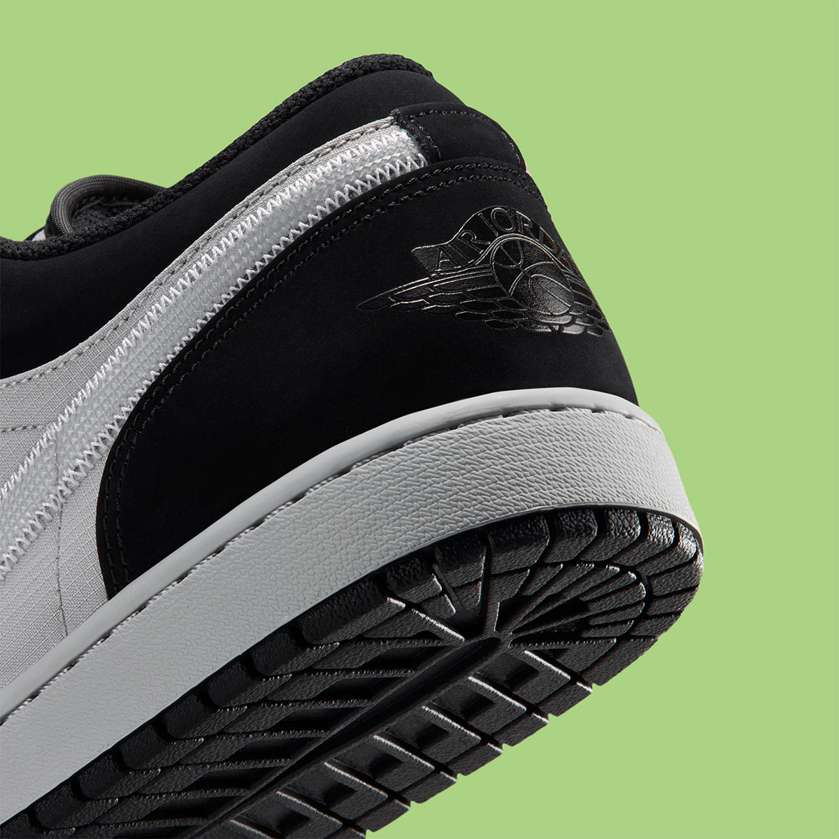 Air Jordan 1 Low Light Smoke Grey Black Reflect Silver Barely Volt Ir2049 001 1