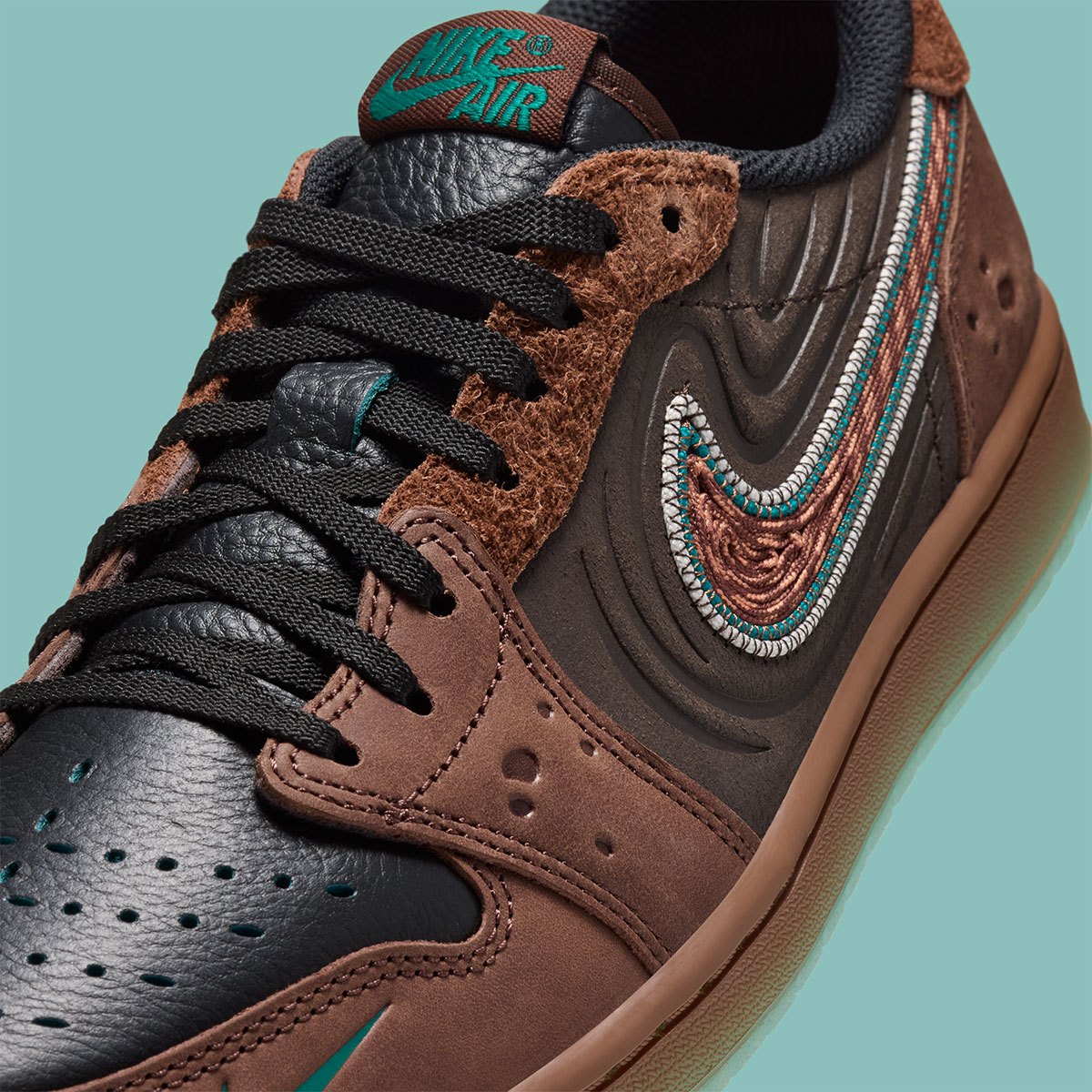 Air-Jordan-1-Low-OG-Dia-de-los-muertos-somos-familia-yantax