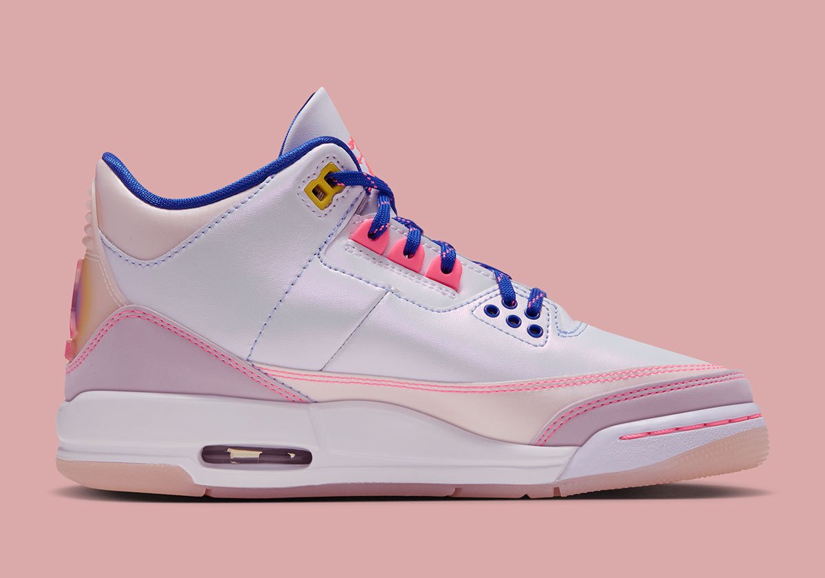 Air-Jordan-3-Lola-Bunny-Yantax