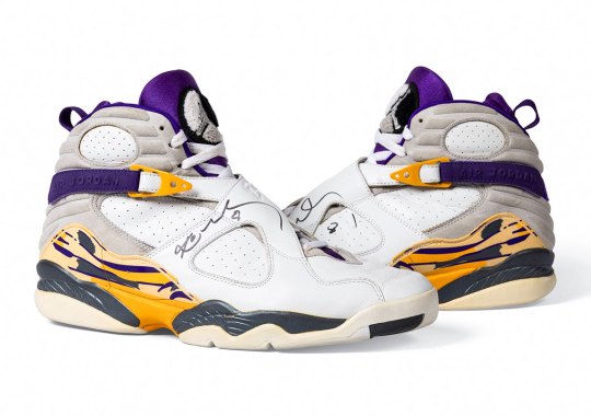 Kobe Bryant’s Game-Worn Air Jordan 8 From His Sneaker Free Agency Is Being Auctioned