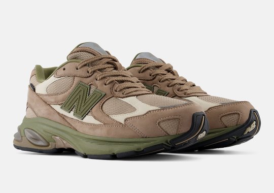 The New Balance 2010 Keeps The GORE-Tex Movement Going