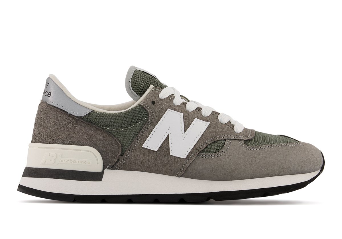 New Balance 990v1