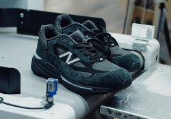 New Balance 990v7 Revealed In Black/Silver