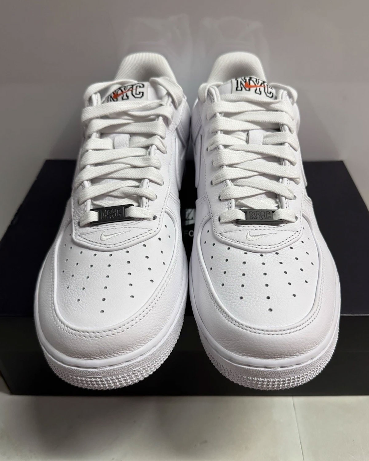 Nike Air Force 1 Low Nyc Io7387 100 6