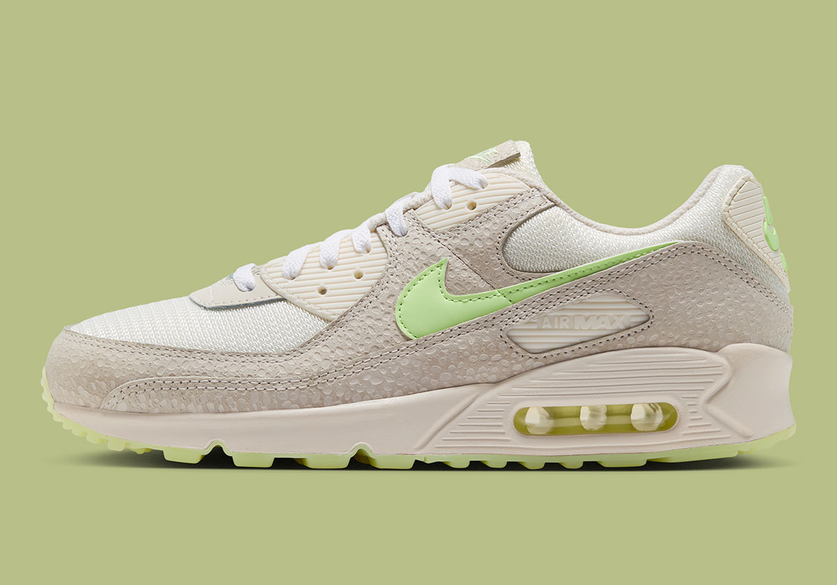 Nike Air Max 90 Glow In The Dark Safari Ix5026 030 2