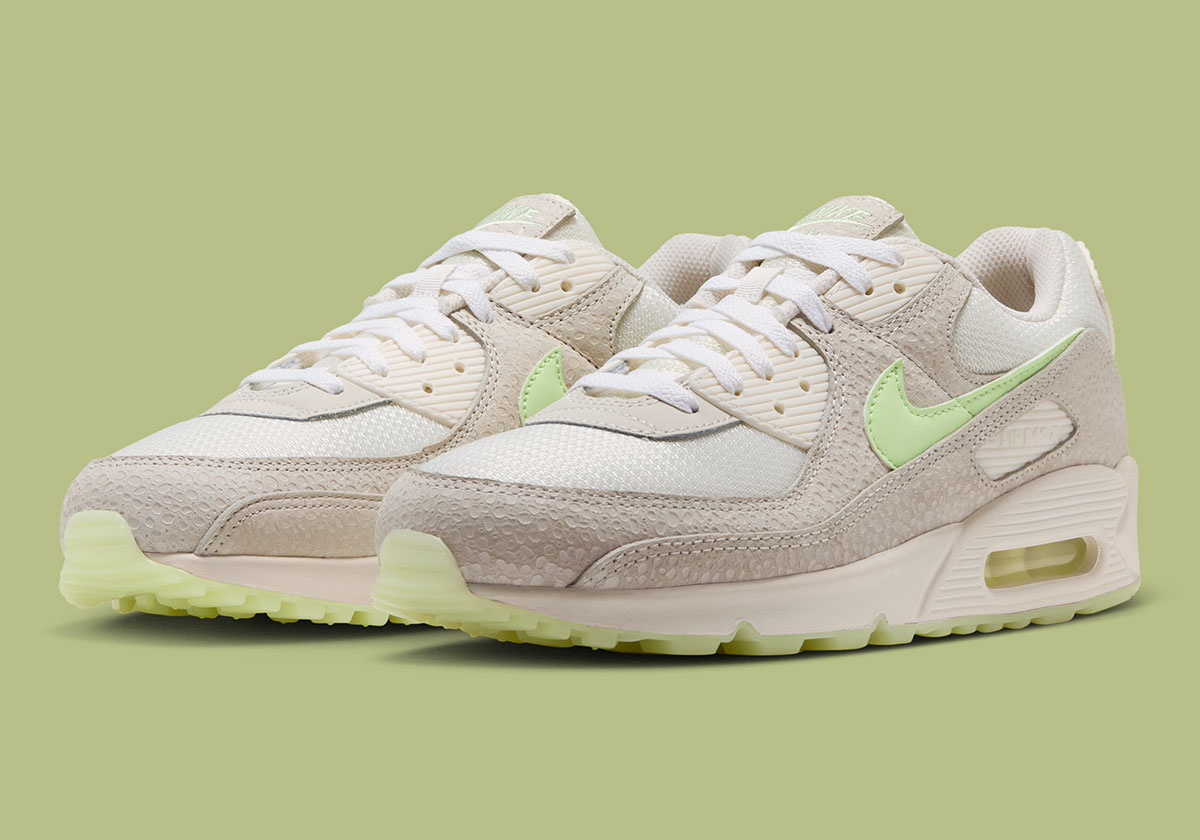 Nike Air Max 90 Glow In The Dark Safari Ix5026 030 6