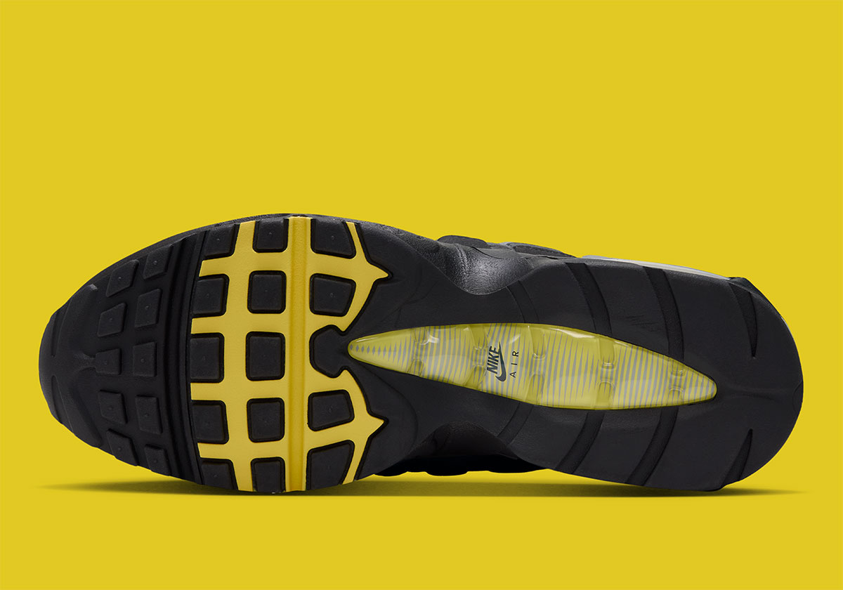 Nike Air Max 95 Batman Iq0229 001 3