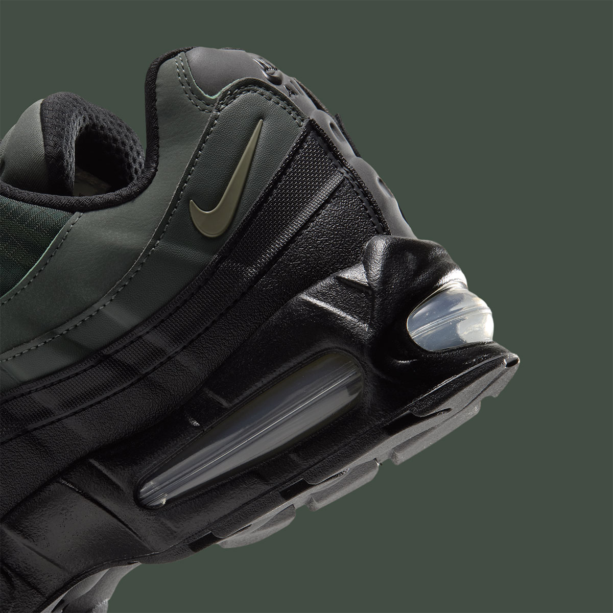 Nike Air Max 95 Gore Tex Camo Green Black Metallic Dark Grey Io1877 300 9