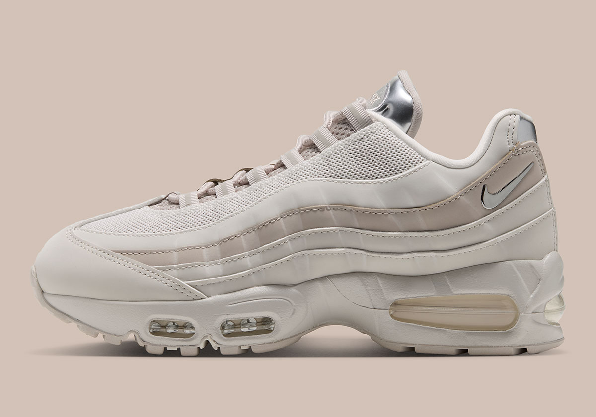 Nike Air Max 95 Light Bone Cream Ii Sail Metallic Silver Iv3305 001 1
