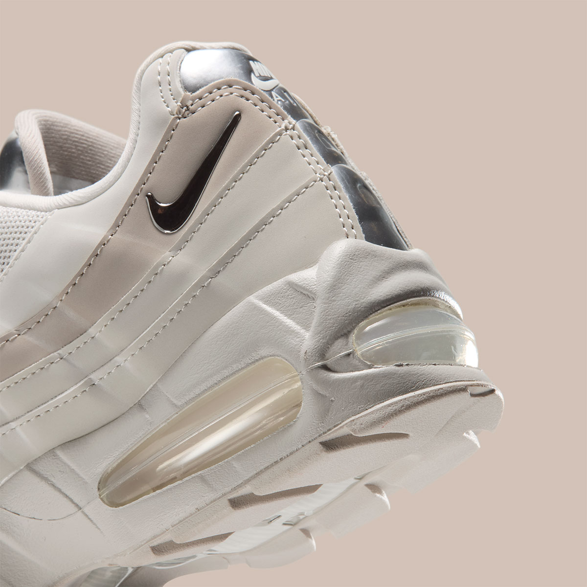 Nike Air Max 95 Light Bone Cream Ii Sail Metallic Silver Iv3305 001 8