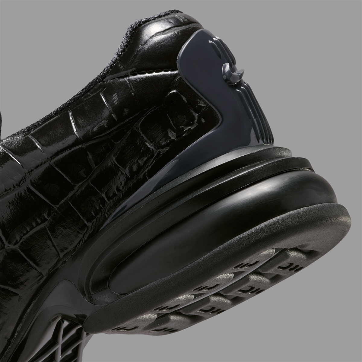 Nike Air Max Dolce Black Leather Croc 8