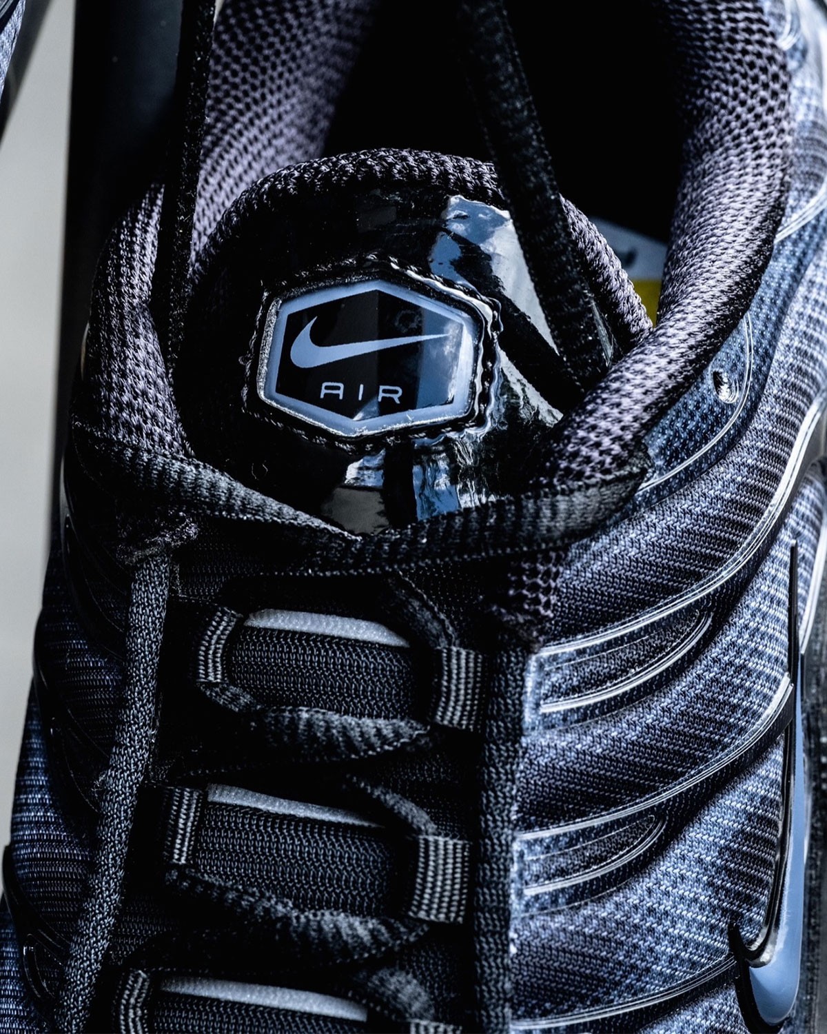 Nike Air Max Plus Black Cool Grey Diffused Blue Iq6605 001 5