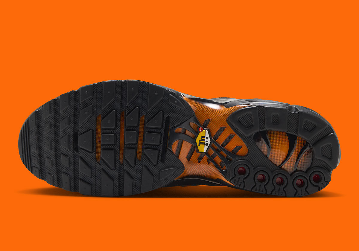 Nike Air Max Plus Glasgow Traffic Cone Ix7920 001 3