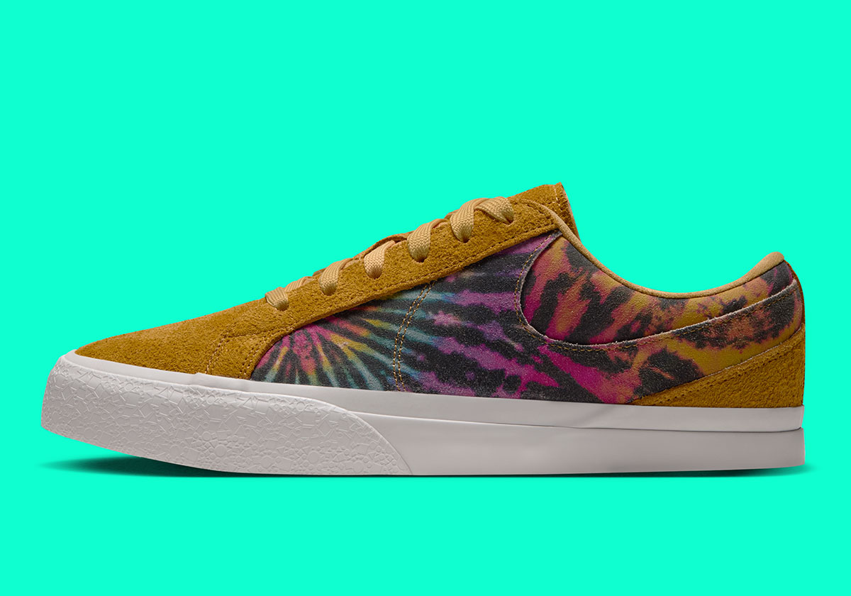 Nike Blazy Tie Dye Iv7023 700 2