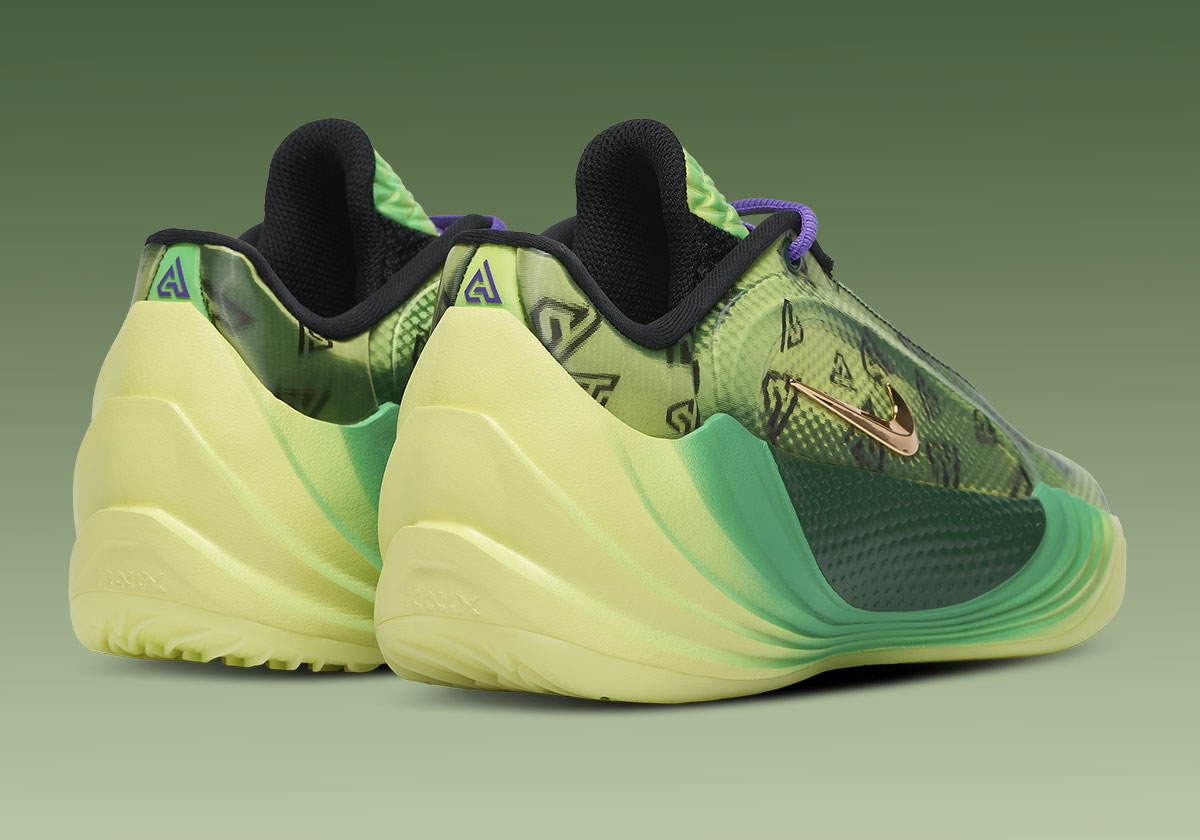 Nike Giannis Freak 8 Halloween 1