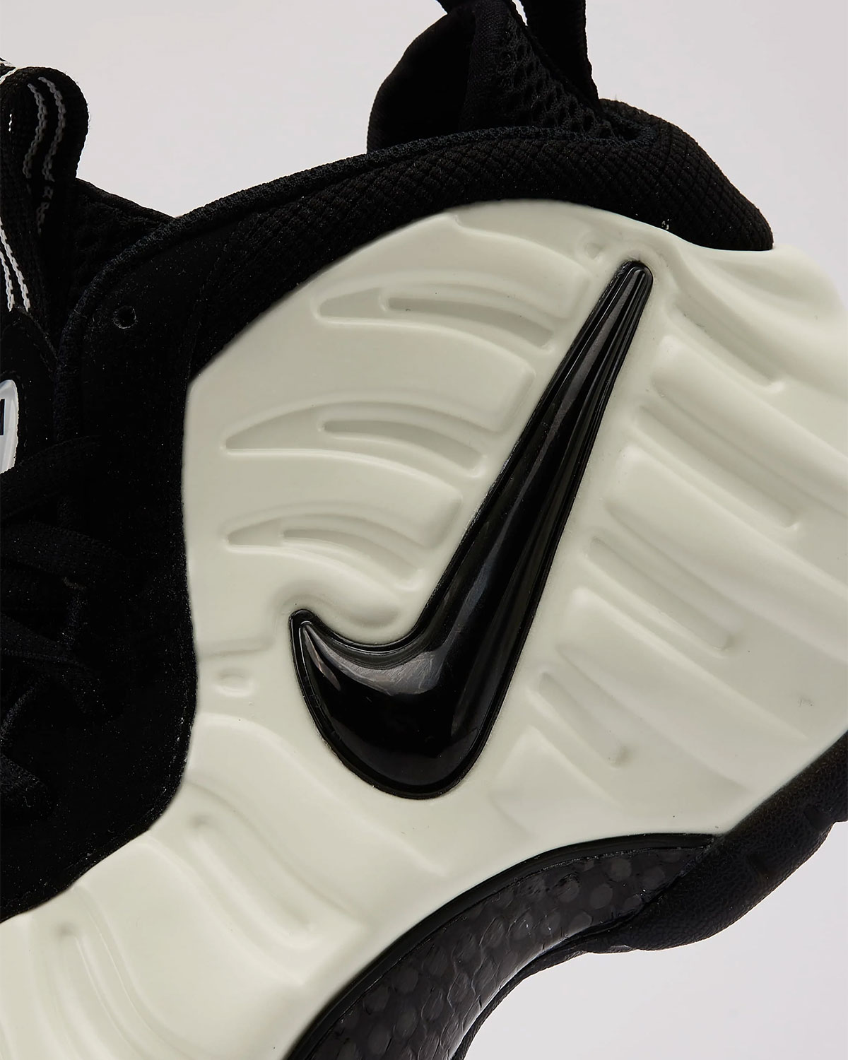 Nike Glow In The Dark Foamposite Pro 9