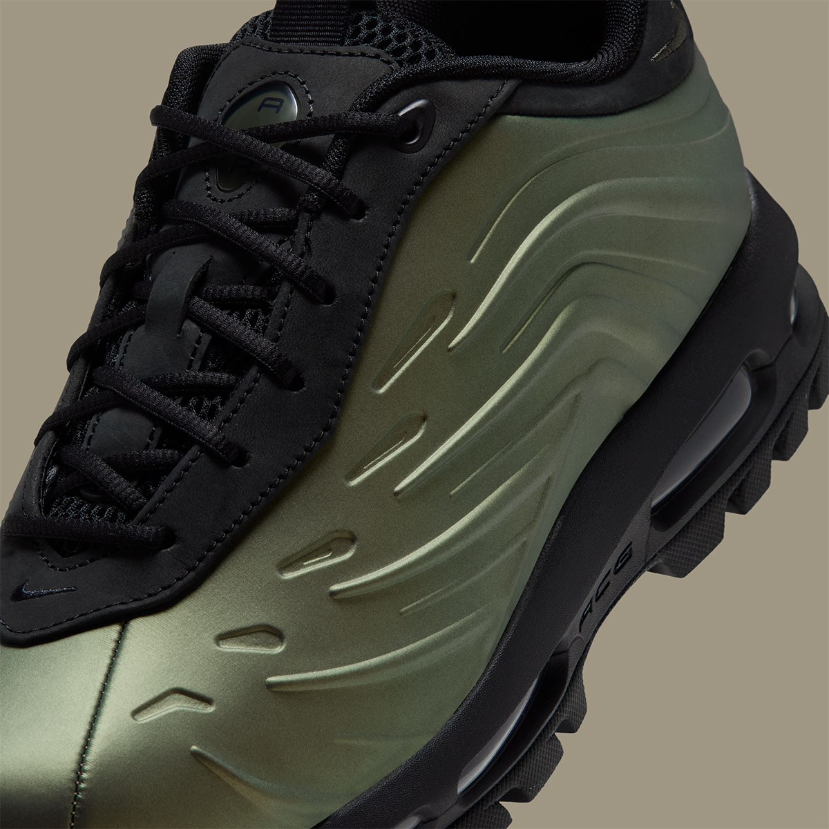 Nike Goadome Low Foamposite Low Metallic Gold Black Cargo Khaki Iv7693 700 8