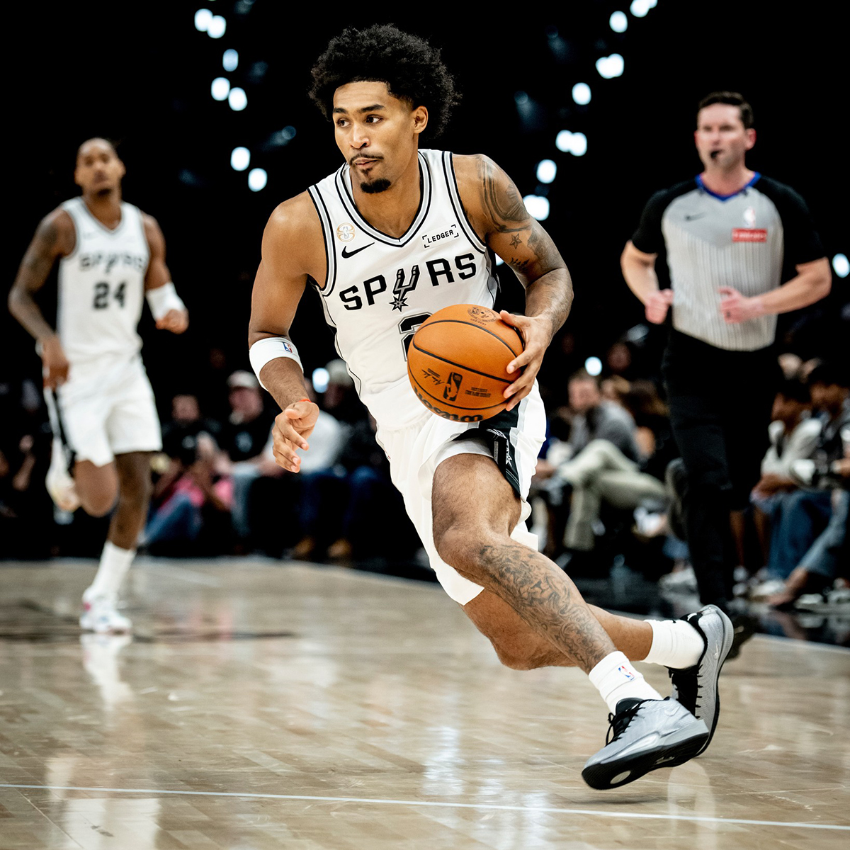 Nike Gt Uptempo Metallic Silver Black Ir2018 002 2