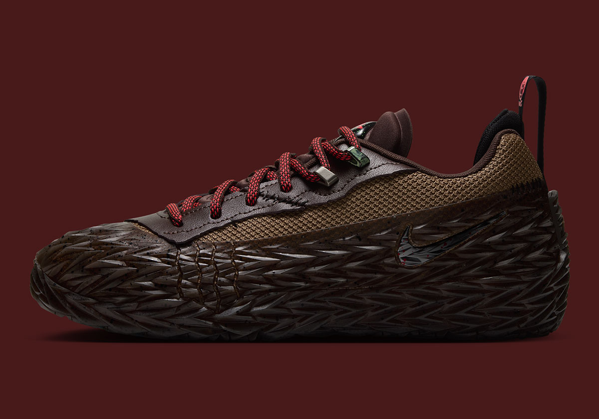 Nike St Charge Cade Halloween 11