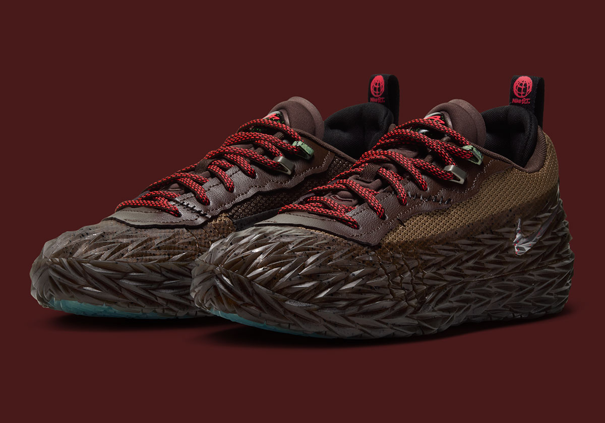 Nike St Charge Cade Halloween 4